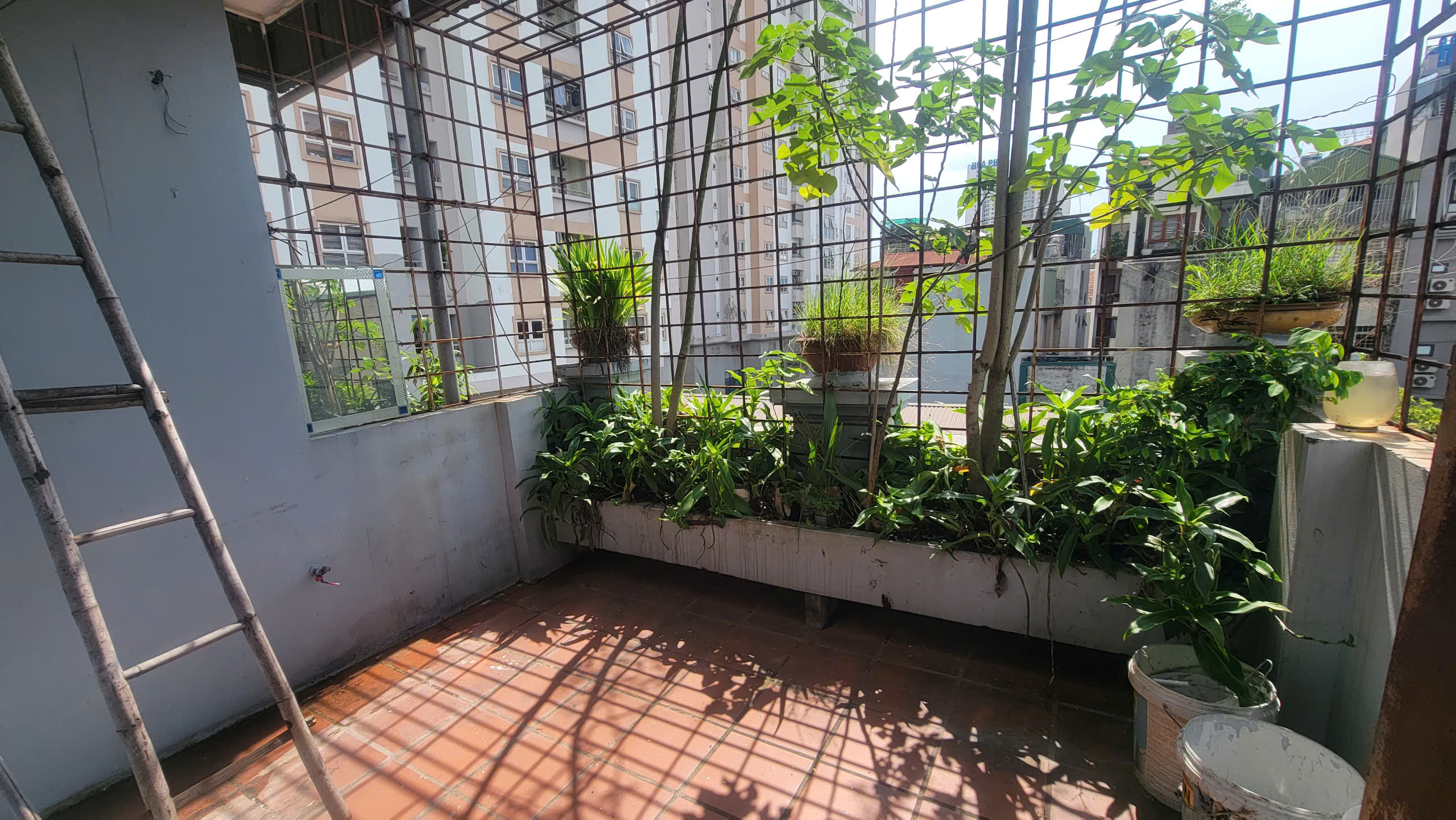 Cho thuê nhà ngõ 51 Lương Khánh Thiện, 4 tầng x 30m2, 2 ngủ, 6.7 Triệu ở gđ, nhóm - Ảnh 2